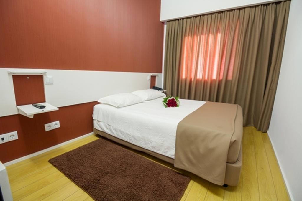 Hotel Laranjeira Віана-ду-Каштелу Номер фото